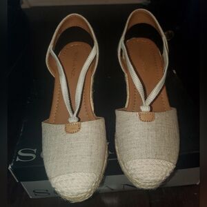 LANZ Rebekah Sand Linen Wedge Heels Size 7M